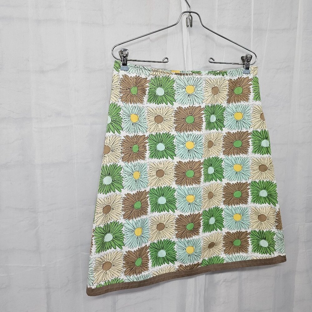Boden A-Line Skirt with Green, Brown, and Yellow Floral Pattern.  US Size 8 - Picture 4 of 13